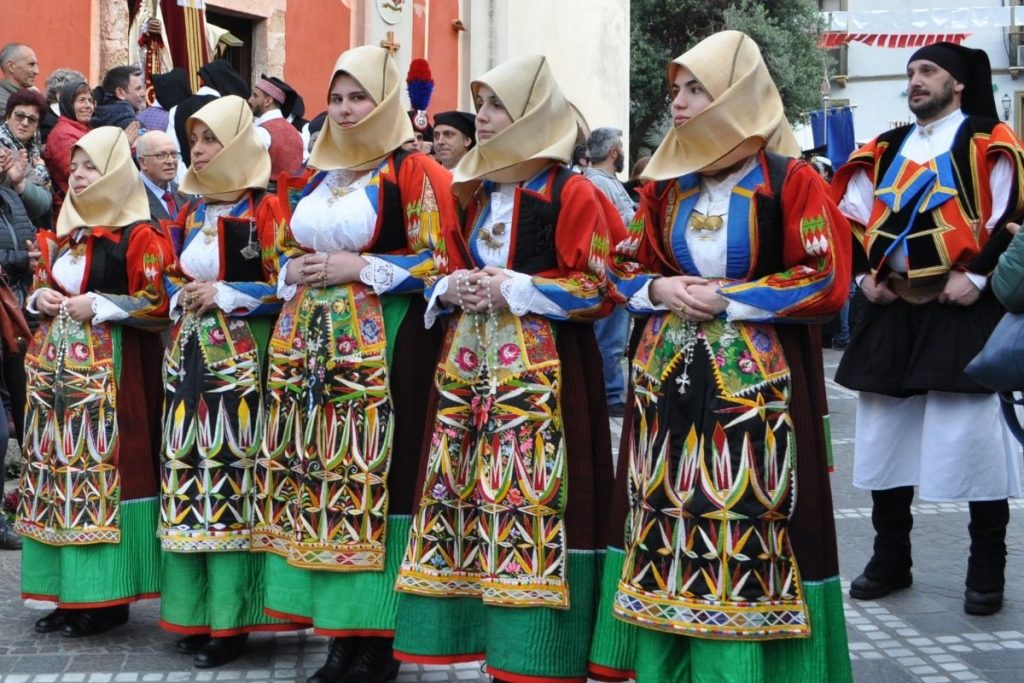 Traditions sardes en septembre, costumes et fête locale