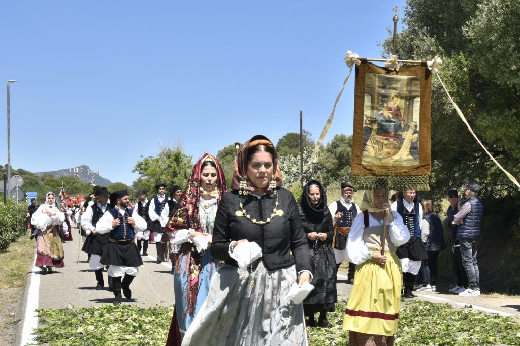 Cortège de Sant'Effisio en mai en Sardaigne
