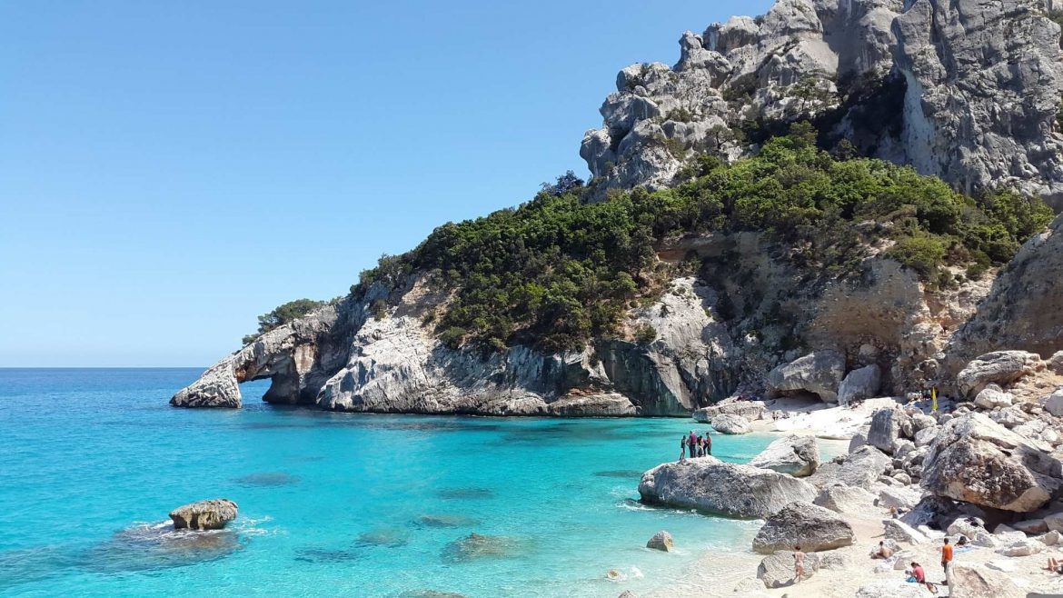 Cala Goloritzé en Sardaigne, crique du golfe d’Orosei élue parmi les plus belles plages en 2025