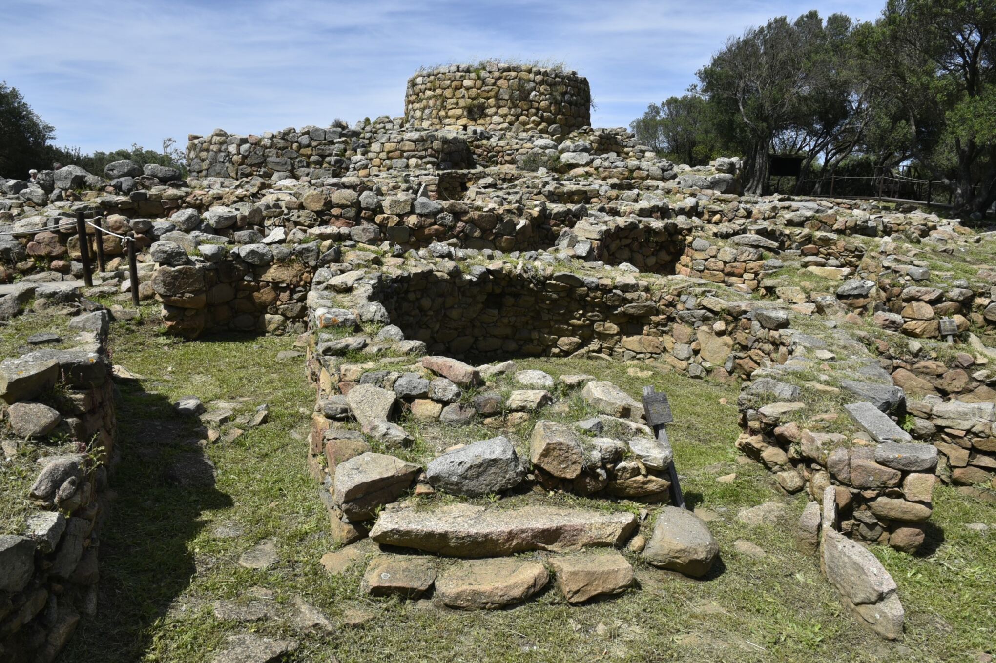 Tombe des géants en Sardaigne en Septembre