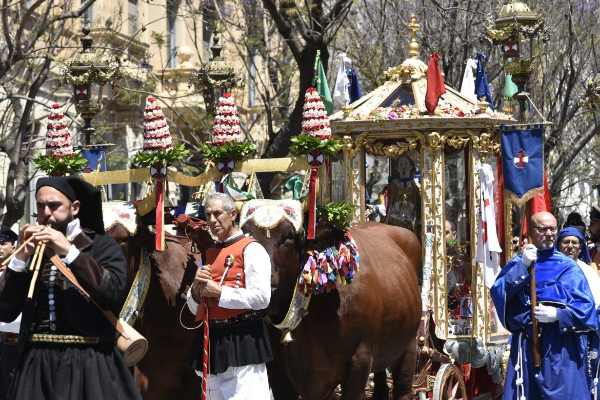 Procession de Sant’Efisio à Cagliari, tradition religieuse et populaire emblématique de la Sardaigne
